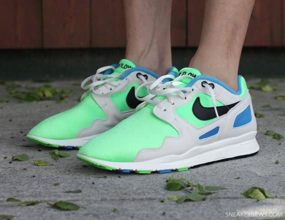 Nike Air Flow TZ - Bright Cactus - Black - Blue Glow