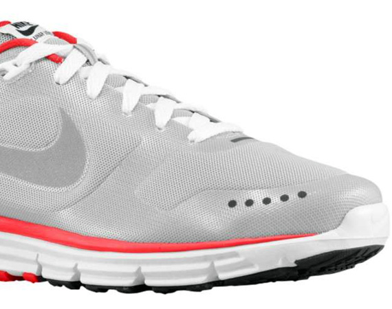 Nike Lunar Venture - Metallic Silver - Sport Red