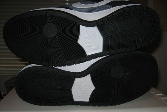 Nike Sb Dunk Pstripe Samp 03