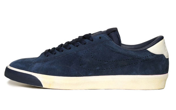 Nike Tennis Classic Ac Premium Obsidian Suede 04