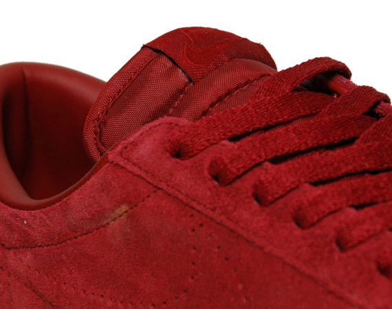 Nike Tennis Classic Ac Premium Red Suede 02