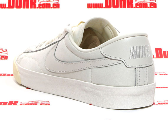 Nike Wmns Tennis Csc Sail 03