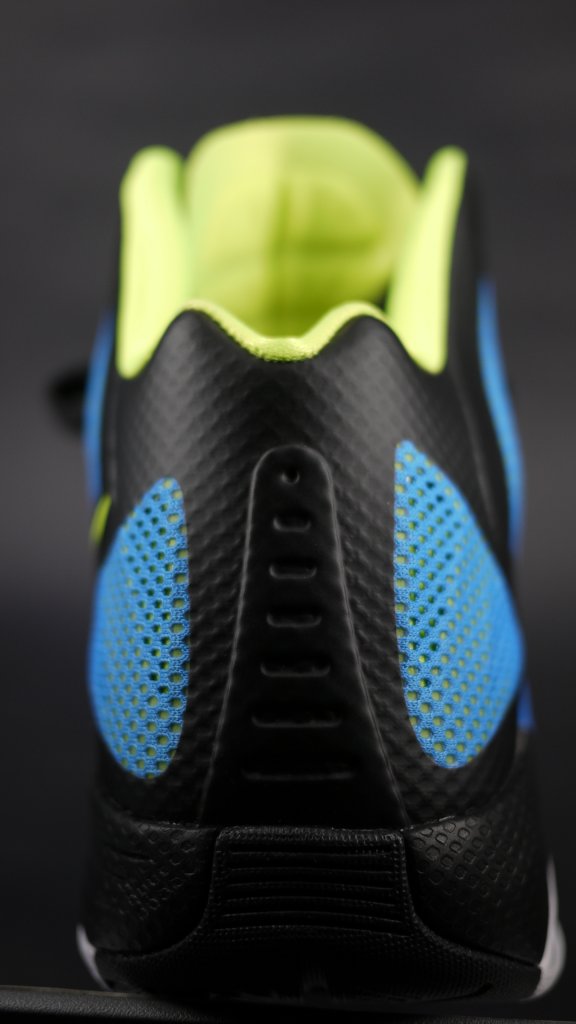 Nike Zoom Hyperfuse 2011 Black Photo Blue Metallic Luster Volt 4