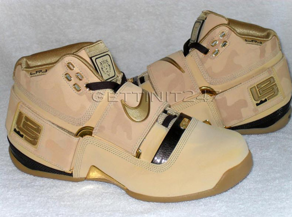 Nike Zoom Lebron Soldier 1 Tan Camo Sample 02