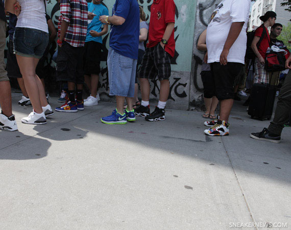 Sneakercon June 2011 Feet 02