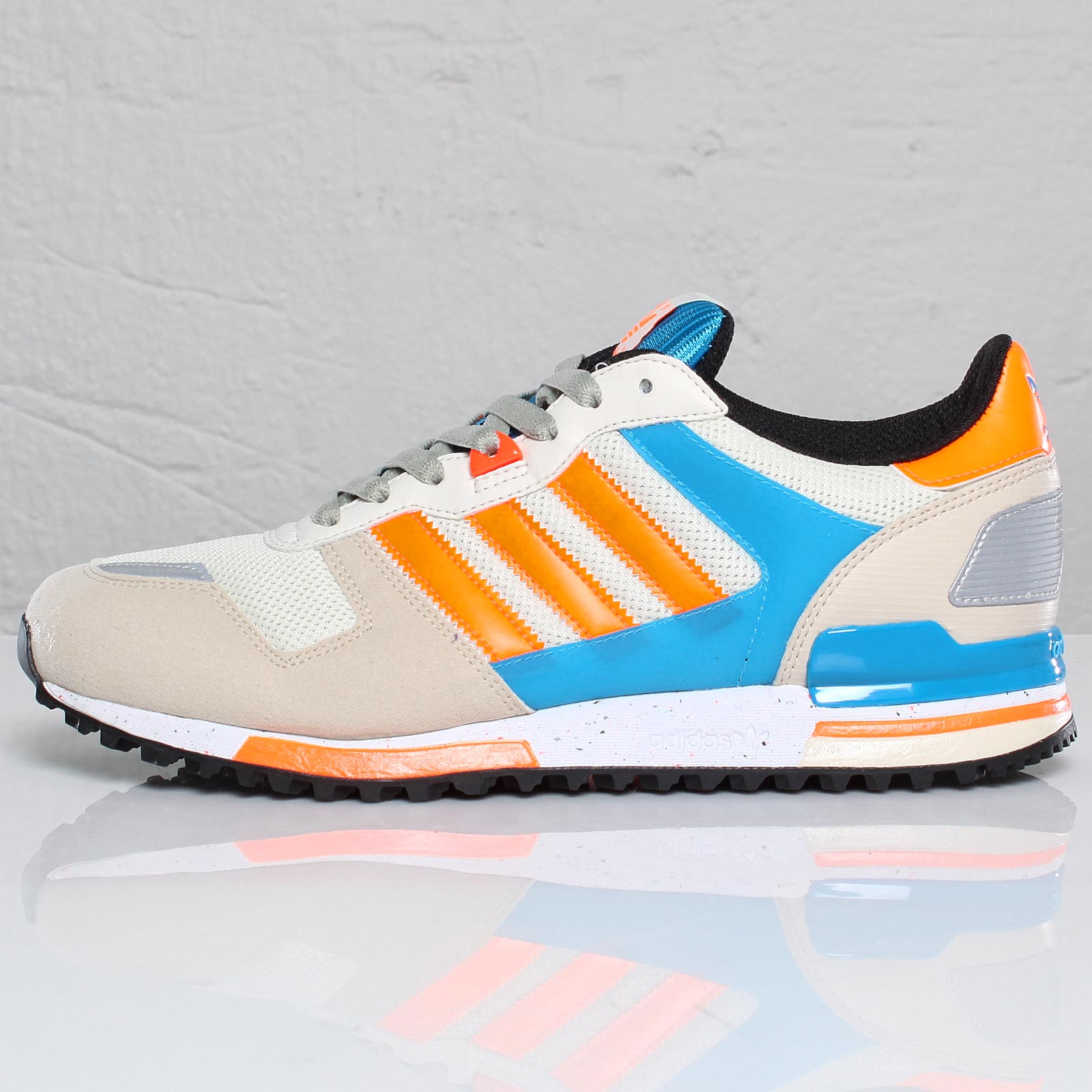 Adidas Originals Zx 700 White Orange Blue 1