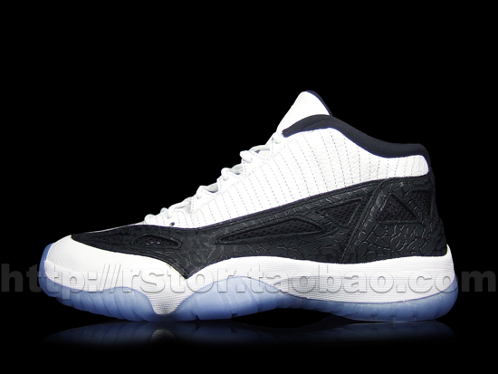 Air Jordan 11 Ie Low White Black Metallic Silver 2