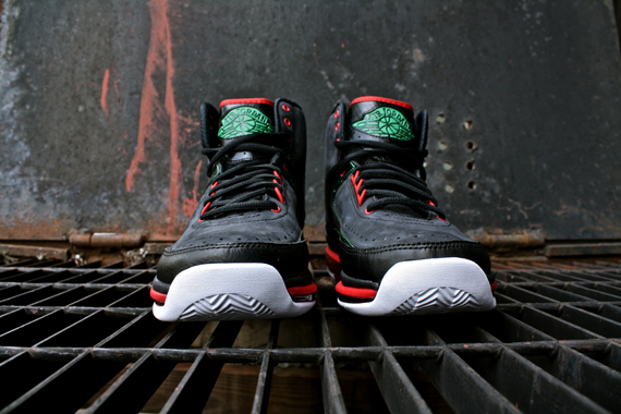 Air Jordan 2.0 Black Varsity Red Classic Green White 3