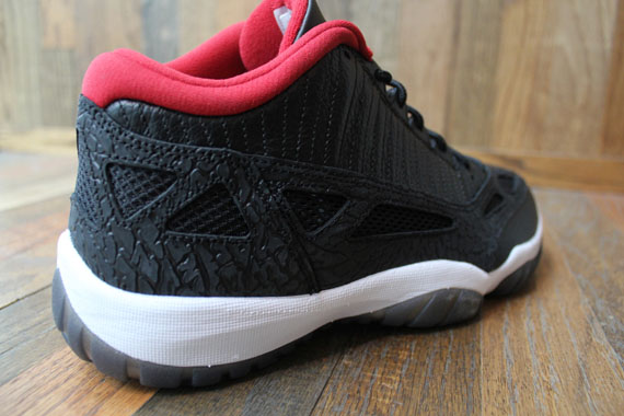 Air Jordan Xi Ie Low Bred Mrr 04