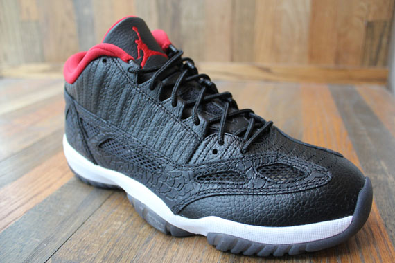 Air Jordan Xi Ie Low Bred Mrr 05