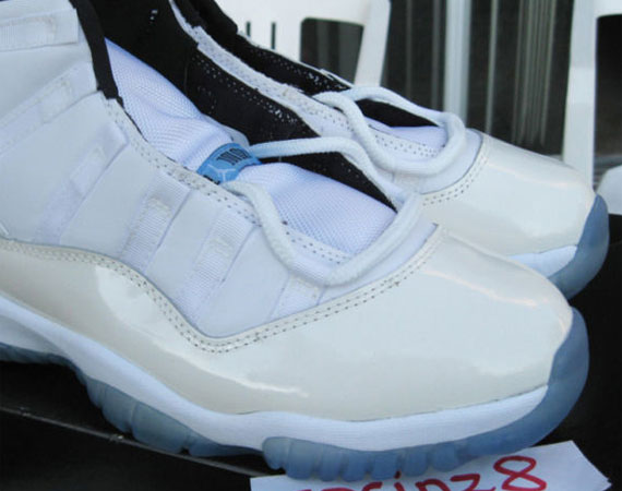 Air Jordan XI – ‘Columbia’ | OG Pair on eBay