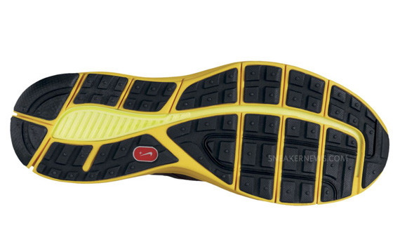 Livestrong Nike Lunarglide 3 01