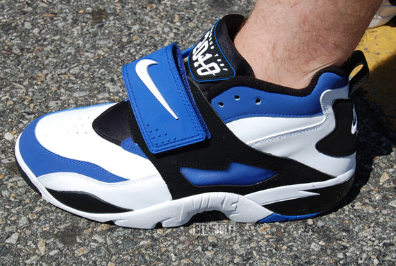 Nike Air Diamond Turf Blu Cs 06