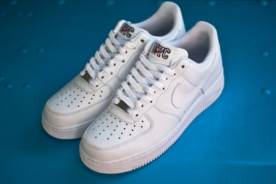 Nike Air Force 1 Low White On White Nyc 02