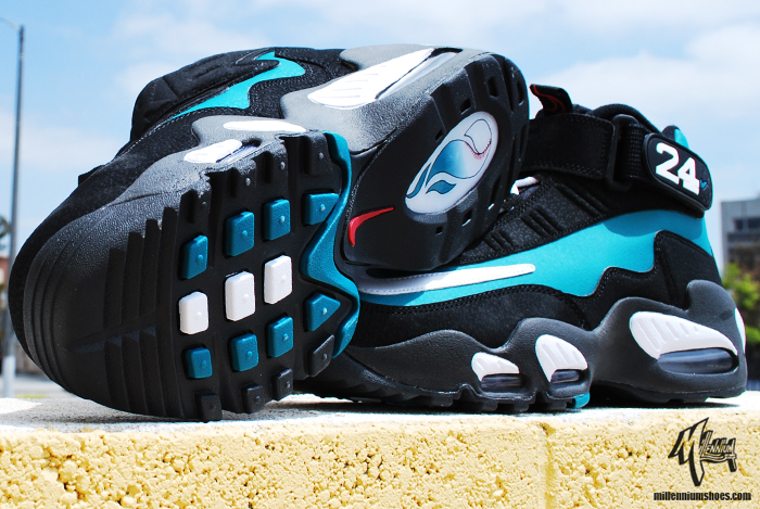 Nike Air Griffey Max 1 Freshwater 31