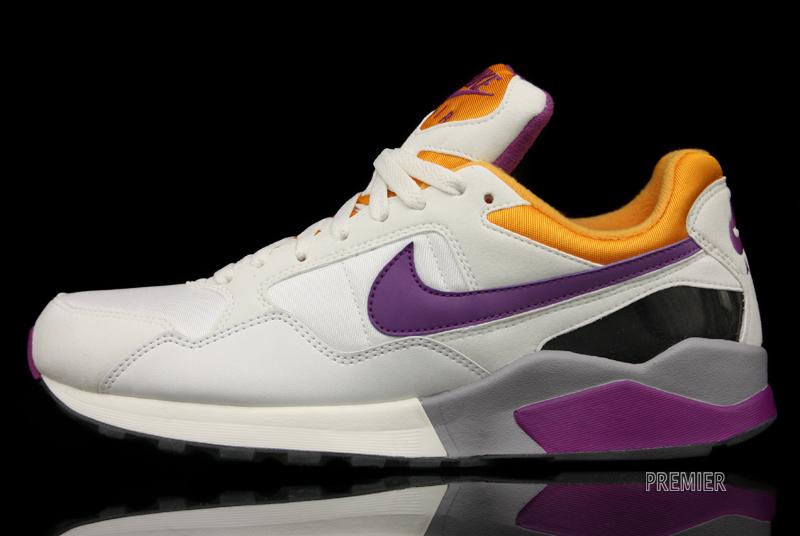 Nike Air Pegasus 92 Summit White Bold Berry 1