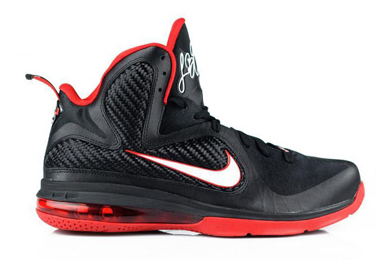 Nike Lebron 9 New Images 01