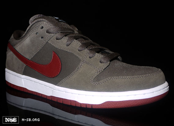 Nike Sb Dunk Low Brown Red White Spring 2012 02