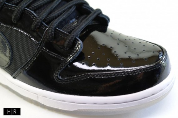 Nike SB Dunk Low 'Space Jam' - New Photos