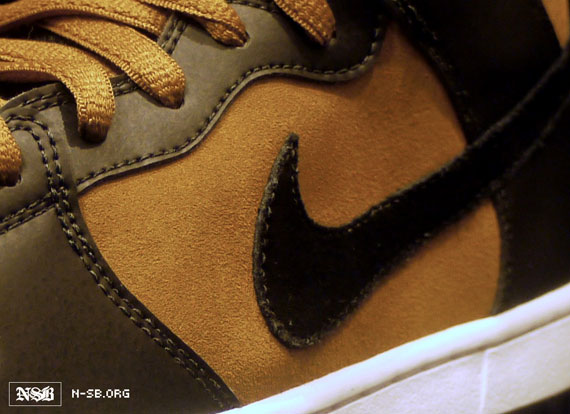 Nike Sb Dunk Mid Golden Hops New Images 01