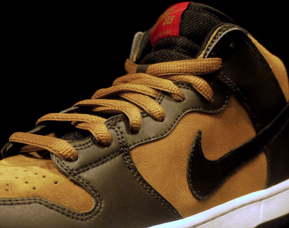 Nike SB Dunk Mid 'Golden Hops' - New Images