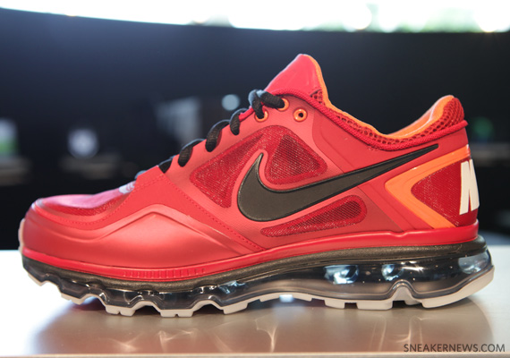 Nike Trainer 1.3 Max Gym Red Black Brilliant Orange White 01