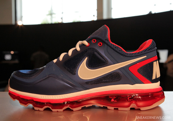 Nike Trainer 1.3 Max Metallic Royal White Red 03