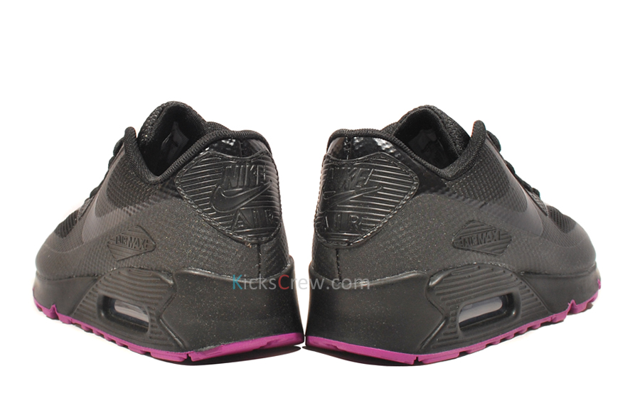 Nike Wmns Air Max 90 Hyperfuse Black Bold Berry 1