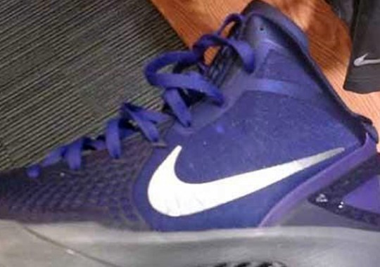 Nike Zoom Hyperdunk 2011 Supreme – Club Purple – Imperial Purple – Cool Grey – Metallic Silver