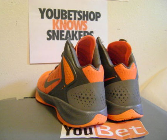 Nike Zoom Hyperforce Grey Orange Sample 04