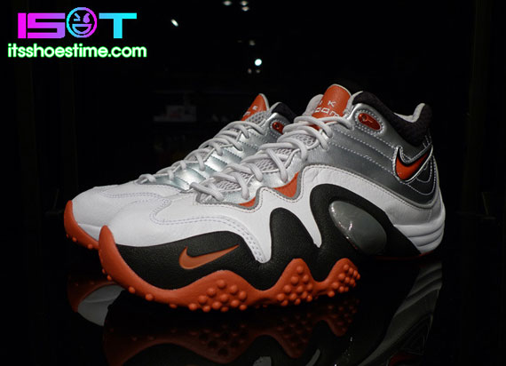 Nike Zoom Uptempo V Premium White Black Orange Silver 01