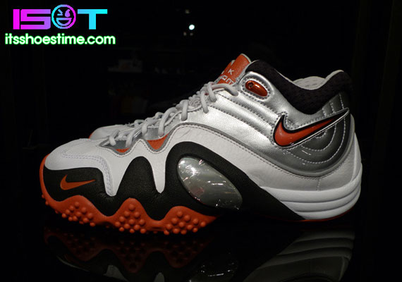Nike Zoom Uptempo V Premium White Black Orange Silver 02