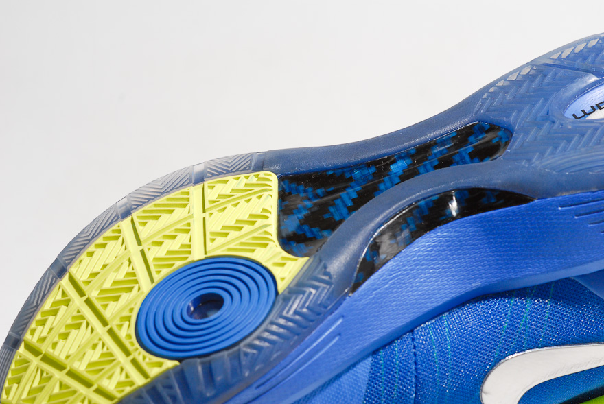 Nike Hyperdunk 2011 18