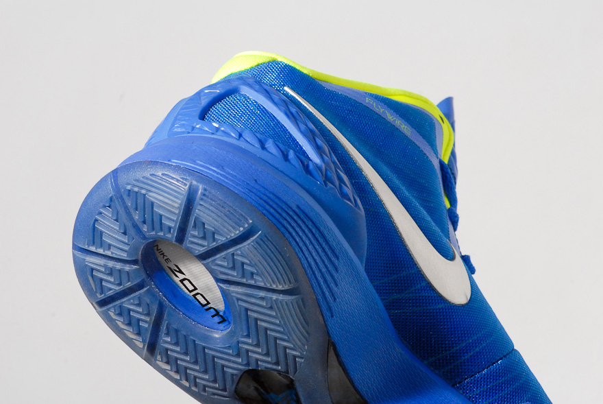 Nike Hyperdunk 2011 20