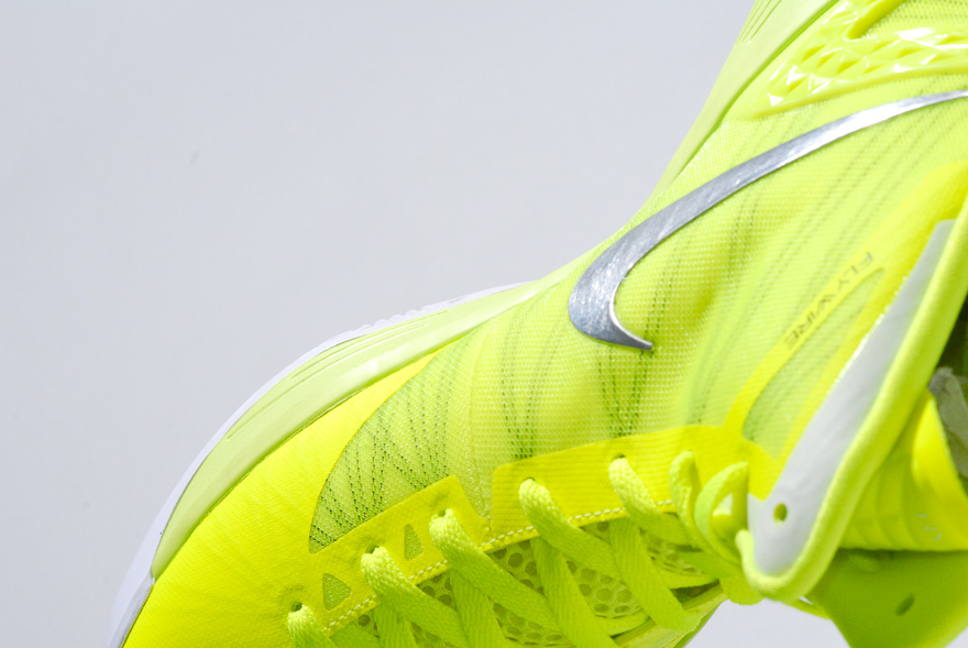 Nike Hyperdunk 2011 25