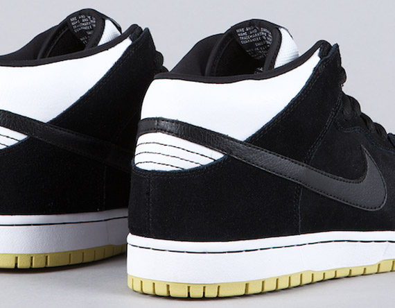 Nike SB Dunk Mid – Black – White – Gum
