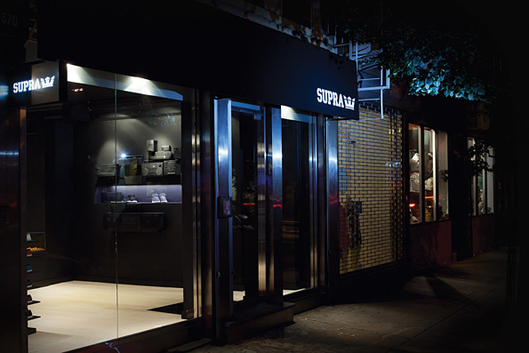 03 Nyc Storefront Angle