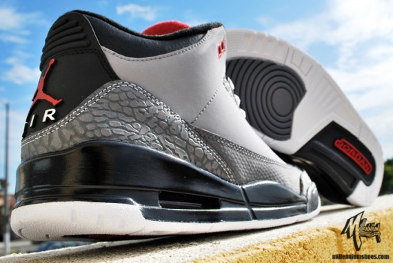 Air Jordan III 'Stealth' - Arriving @ Retailers