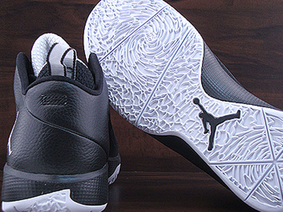 Air Jordan 2011 Q Flight Black White 95 Soleman 04