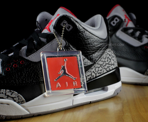 Air Jordan III – Black – Cement – 2011 Retro | Detailed Look