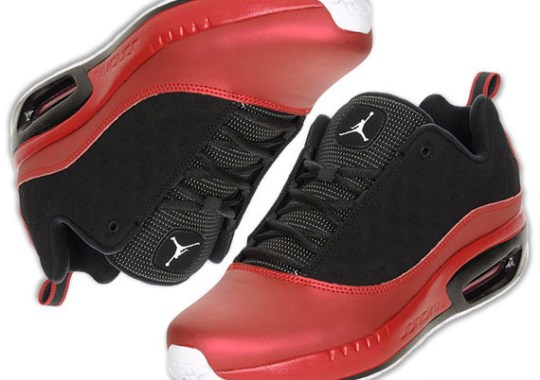 Jordan CMFT Viz Air 13 – Black – White – Red