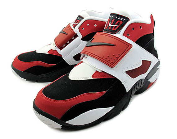 Nike Air Diamond Turf Black Varsity Red White 03