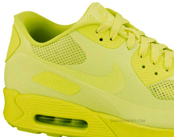 nike-air-max-90-hyperfuse-tonal-volt-nikestore-04 Nike Air Max 90 Hyperfuse Tonal Volt Nikestore 04