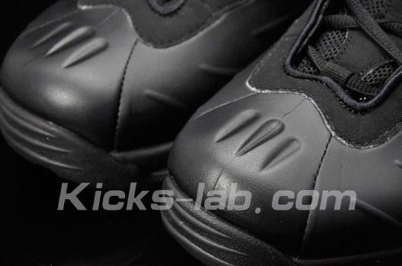 Nike Air Total Foamposite Max Black 03