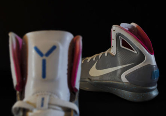 Nike Hyperdunk 2010 'McFly' - Available on eBay