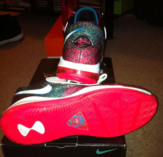 Nike Lebron 8 V2 Low Miami Nights New Photos 01