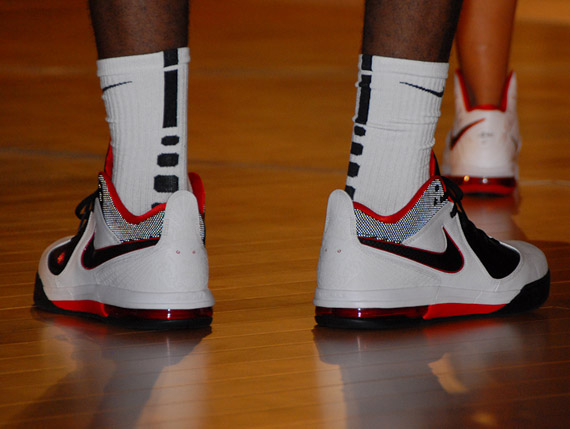 Nike Lebron Ambassador Iv Detailed Images 06