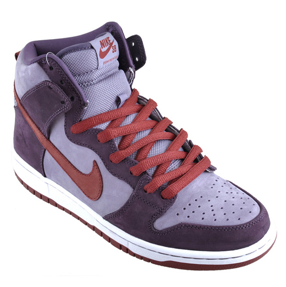 Nike Sb Dunk High Plum Available 02