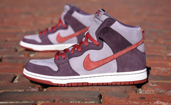 Nike SB Dunk High 'Plum' - Available