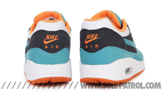 Nike Wmns Am1 Blue Org 06